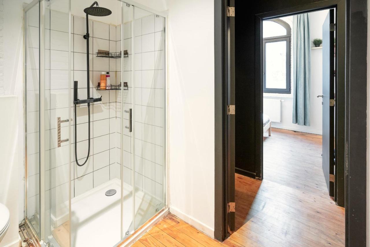 Charming Two-Bedroom River Side Apartment Antwerp Exterior photo