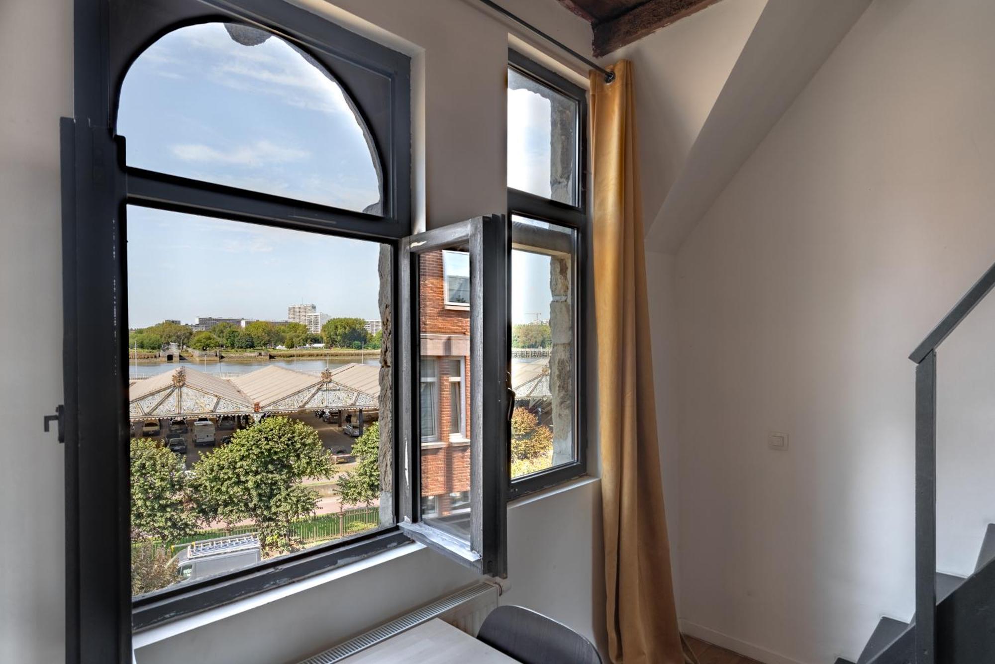 Charming Two-Bedroom River Side Apartment Antwerp Exterior photo