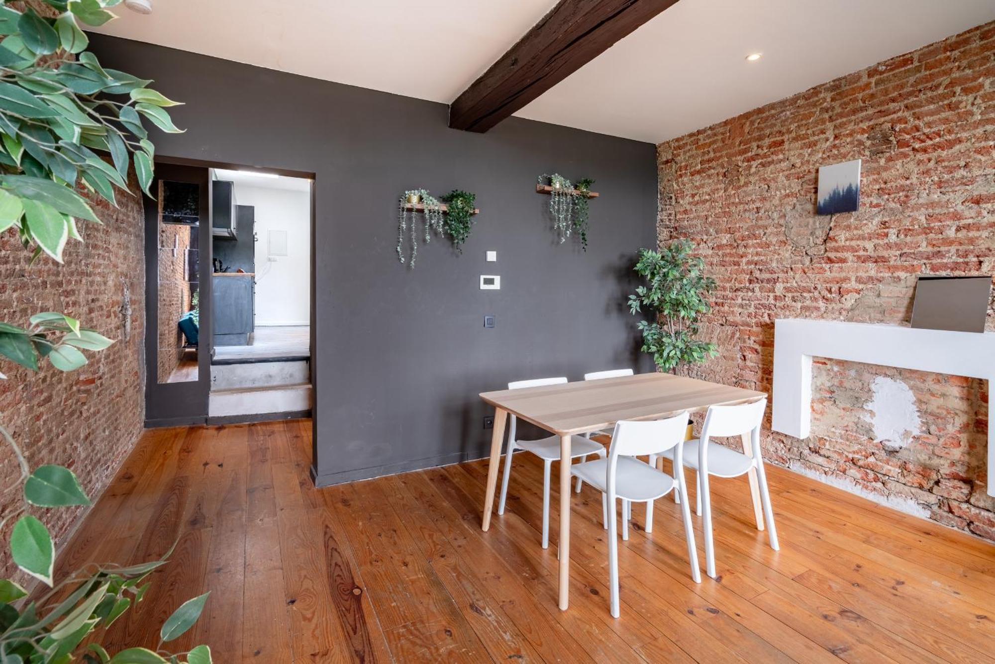 Charming Two-Bedroom River Side Apartment Antwerp Exterior photo